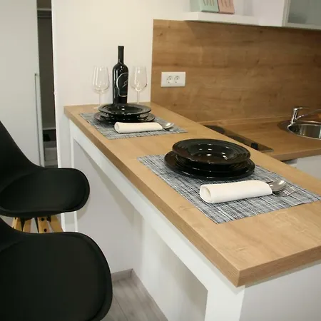Apartment Stylish In Center