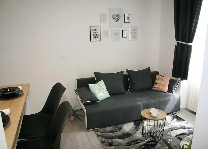 아파트 Stylish In Center 풀라